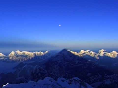
Moon and Everest Shadow - Everest: The Death Zone (Nova) DVD
